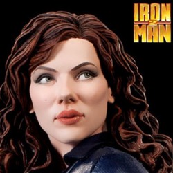 Black Widow - Scarlett Johansson (Premium Format™ Figure)