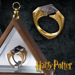 The Horcrux Ring Harry Potter (Prop Replica by The Noble Collection)
